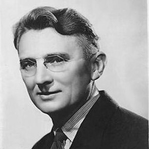 Dale Carnegie — autor de Como Falar em Público e Encantar as Pessoas
